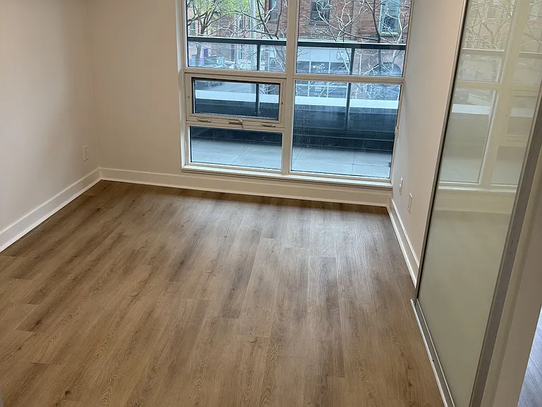 320 Richmond St E #208 — Photo 14