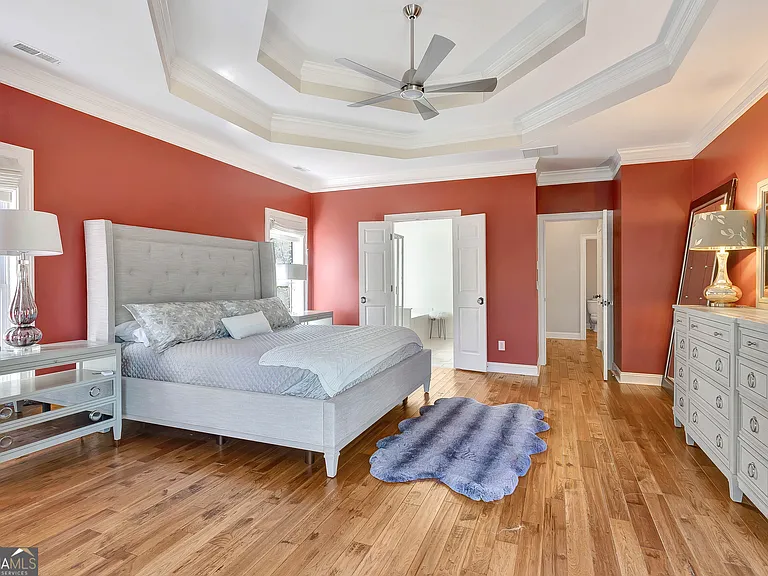 140 Lake Park Ct — Photo 35