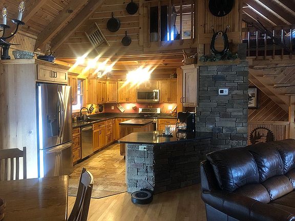 4th image of 8250 S County Road 825 E