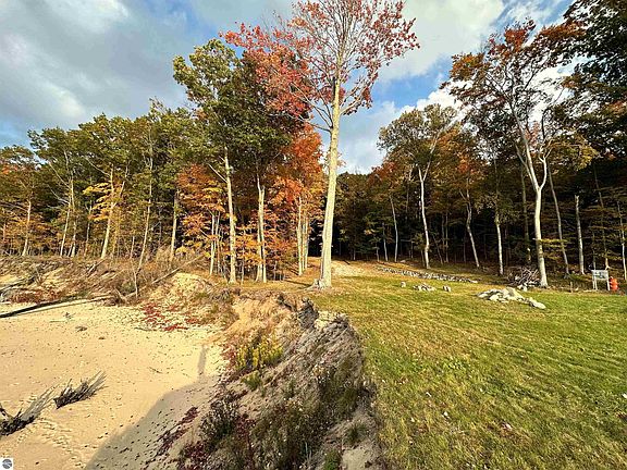 3rd image of 18158 Northwood Hwy