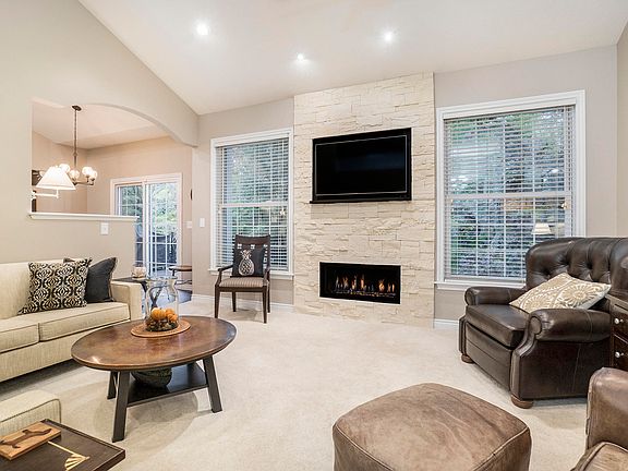 3rd image of 7659 La Jessica Cir