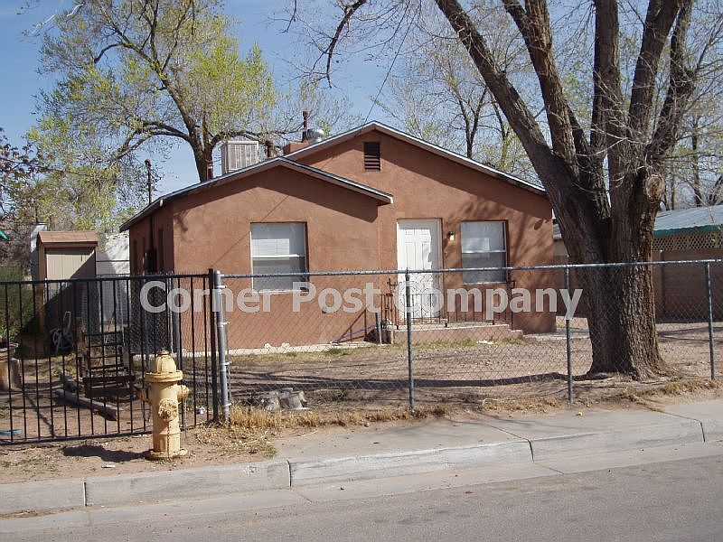 1st image of 223 San Lorenzo Ave NW