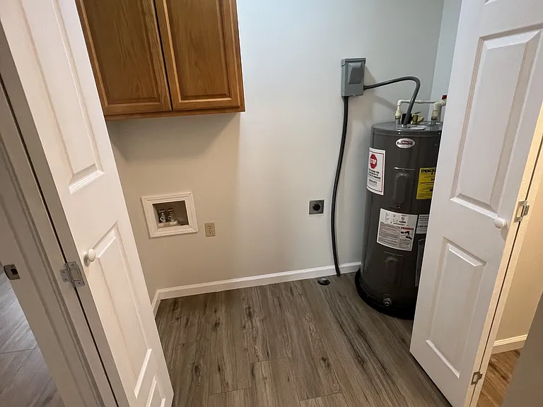 109 Thomas St — Photo 8