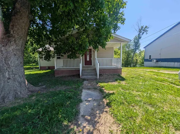 1744 Bedford Rd, Washington, IN 47501