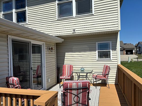 2nd image of 1017 Langenberg Ave