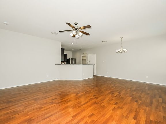5th image of 10965 Colonial Heights Ln