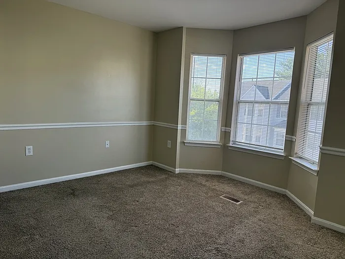 1323 Hampshire Dr #1 — Photo 14