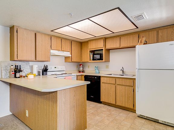 2nd image of 8155 E Roosevelt St Unit 223