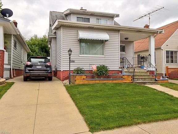 3rd image of 10901 Dale Ave