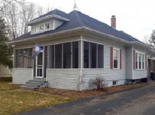 485 E Iola St, Iola, WI 54945