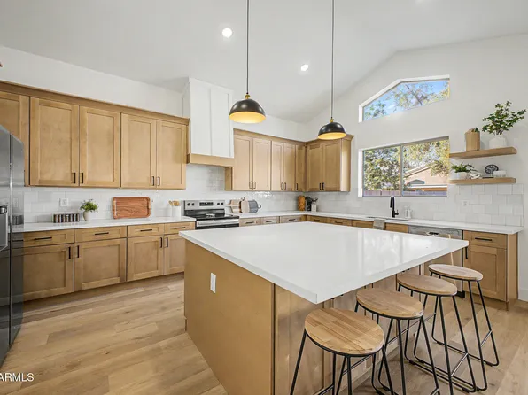 3512 W MINERAL BUTTE Drive, San Tan Valley, AZ 85144