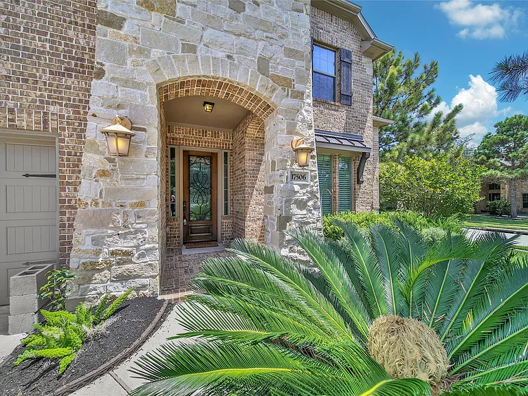 17506 Mineral Bluff Ln — Photo 2