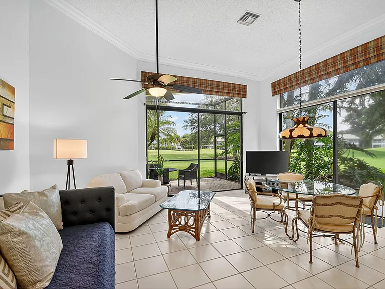 4553 Barclay Fair Way — Photo 21