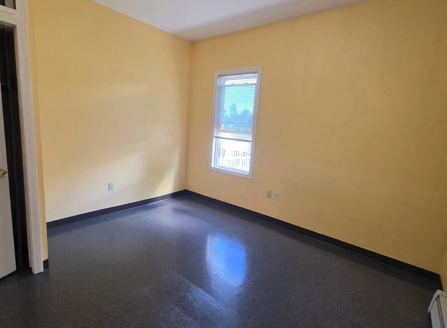 2 bed, $2,100 — Photo 4
