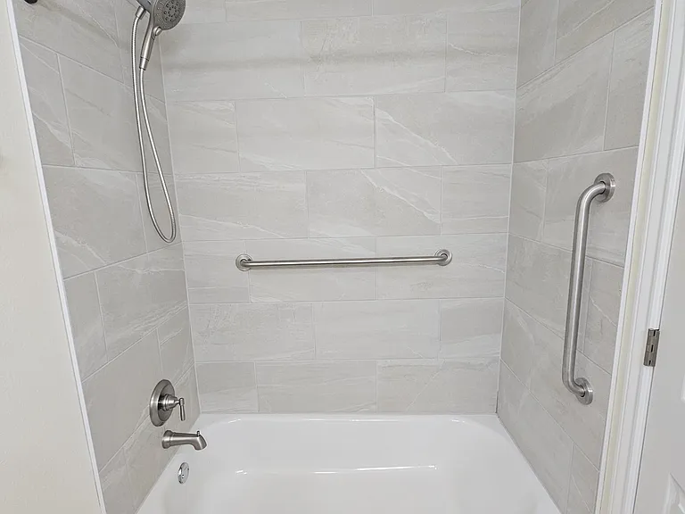 2nd bathroom shower