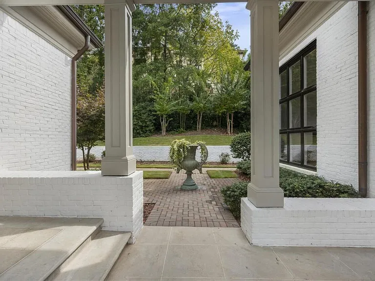 997 Davis Dr — Photo 75
