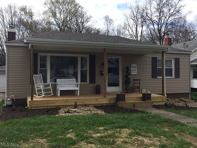 1st image of 2703 Fairview Ave