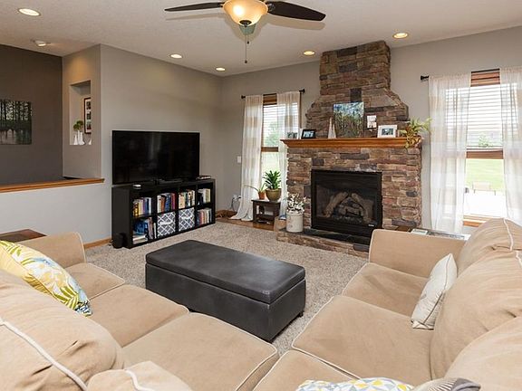 2nd image of 10337 NW 40th St