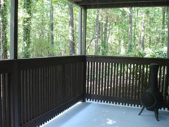 5th image of 1510 Cumberland Ct SE
