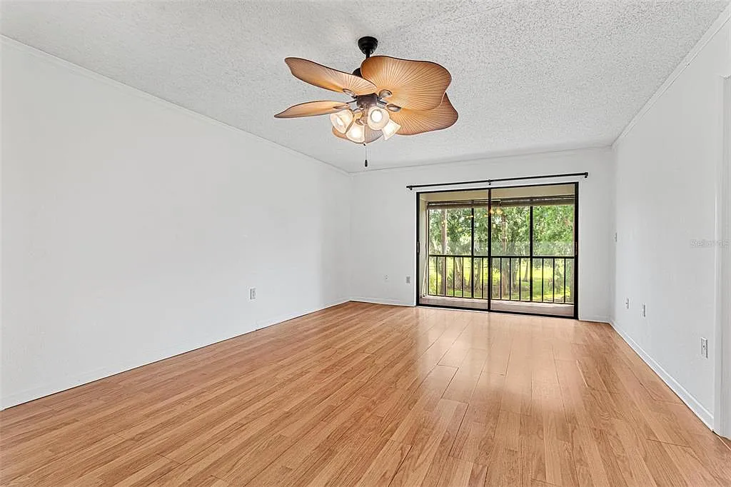 2 bed, 2.0 bath, 1151 sqft, $1,800 — Photo 2