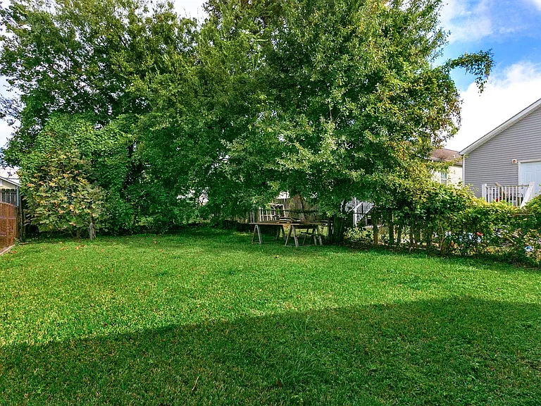 8821 Cohn St — Photo 15