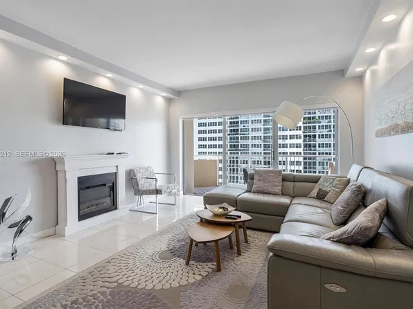 1980 S Ocean Dr APT 7C, Hallandale, FL 33009
