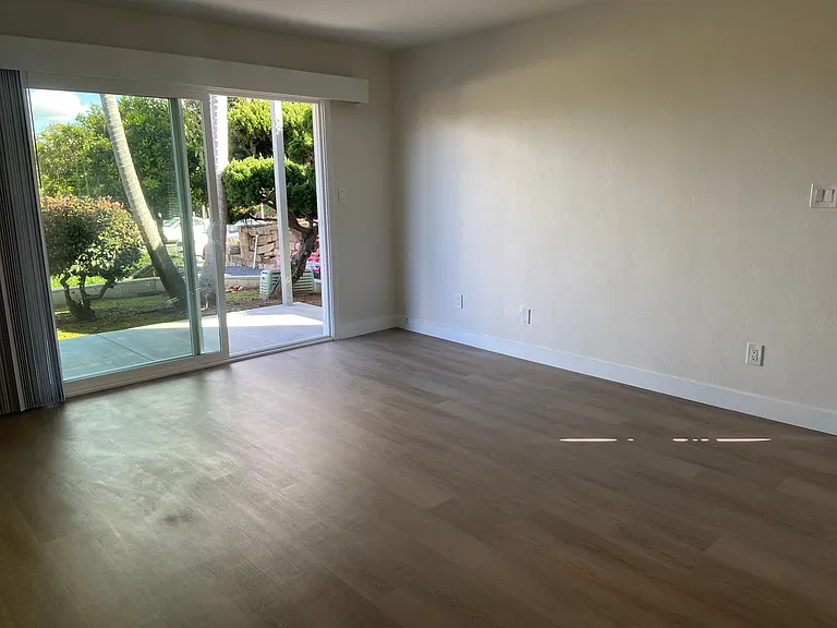 Antone Apartments — Photo 120