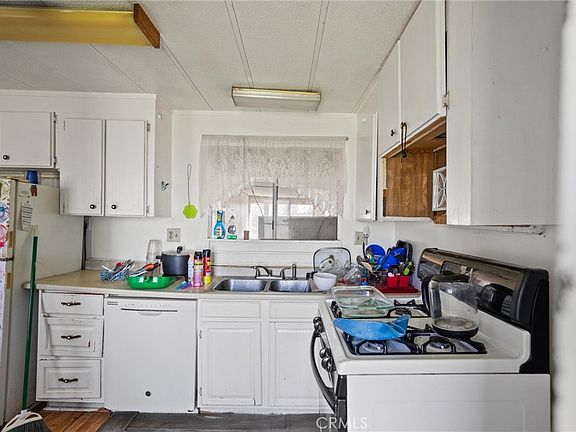 2nd image of 24431 Hoag Rd