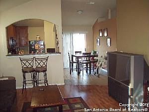 2nd image of 2227 Mission Cir