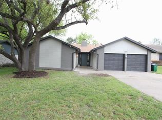6805 Shadywood Dr, Austin, TX 78745