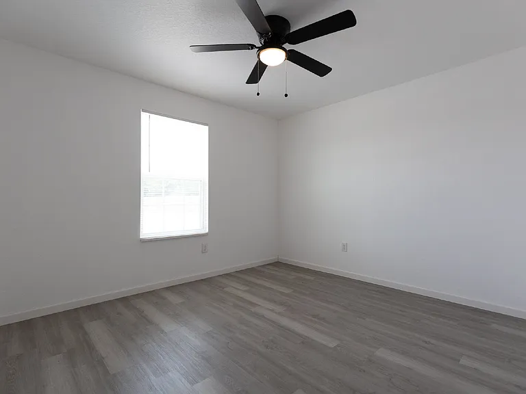 1010 County Road 4516 — Photo 6
