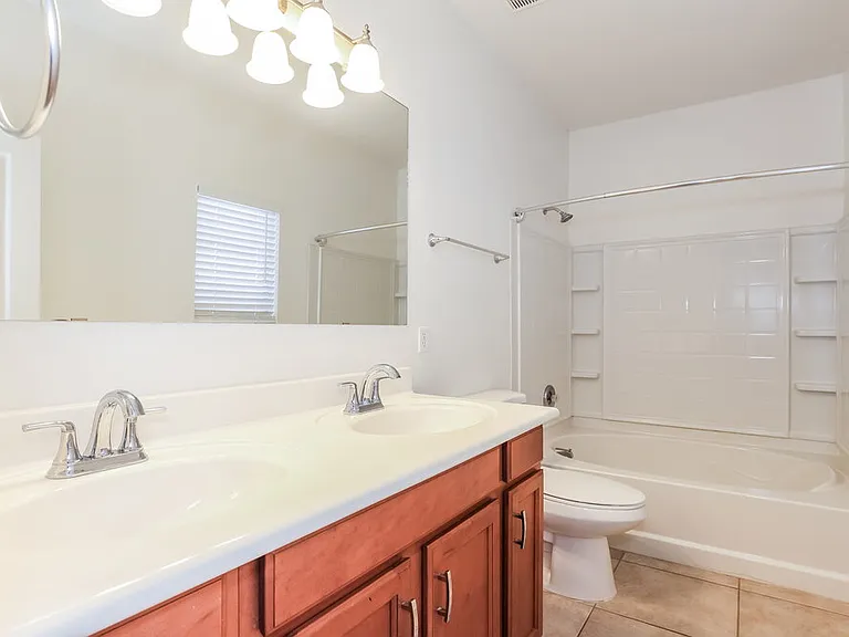 119 E Mountain View Rd — Photo 11