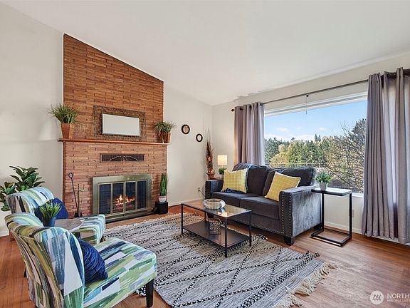 5th image of 312 SE 2nd Street