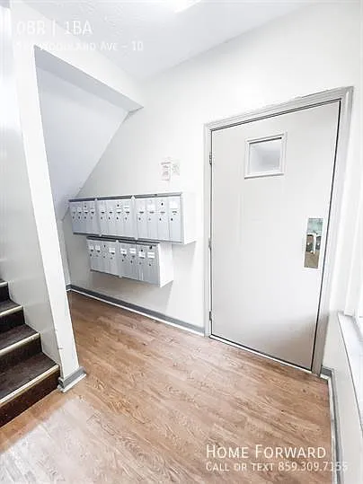 562 Woodland Ave #10 — Photo 4