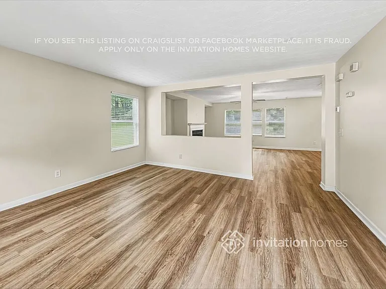 414 Waterbury Way — Photo 16