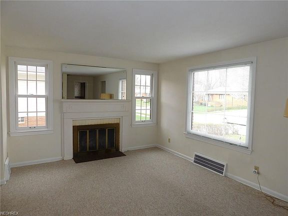5th image of 7315 Craigmere Dr