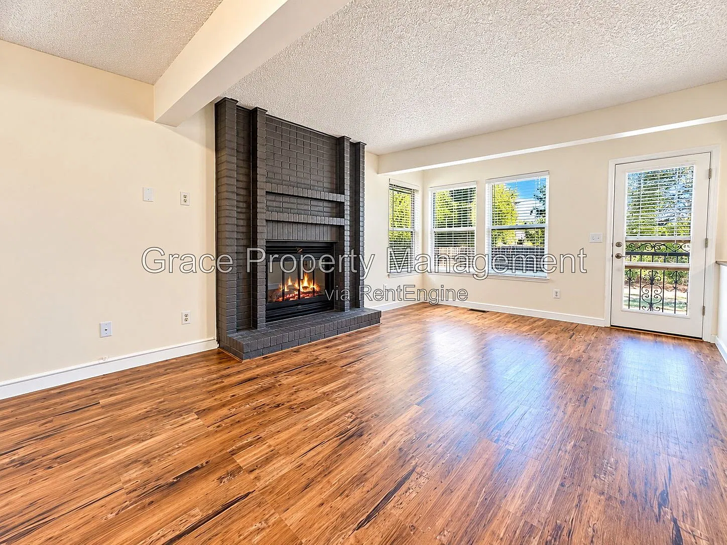 3 bed, 2.5 bath, 1848 sqft, $2,895 — Photo 2