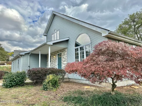 370 Empress Tree Ln, Northumberland, PA 17857