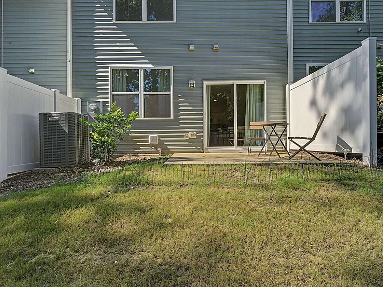 1005 Dakine Dr — Photo 27