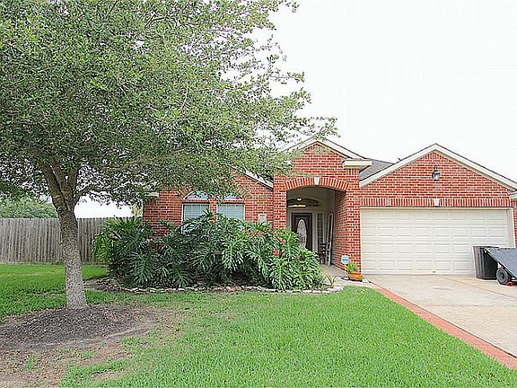 2nd image of 422 Magnolia Estates Dr