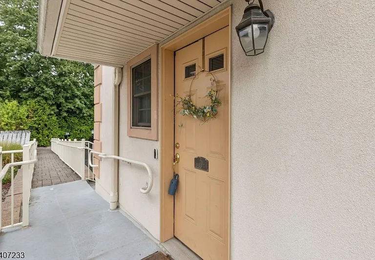 453A Springfield Ave — Photo 7