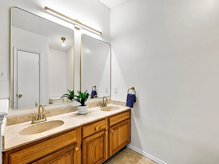 7403 Dallas Dr — Photo 19