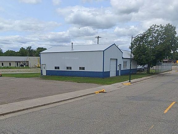 3rd image of 1129 10th Ave N