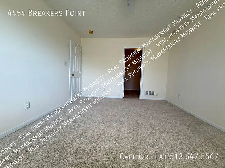 4454 Breakers Point — Photo 24