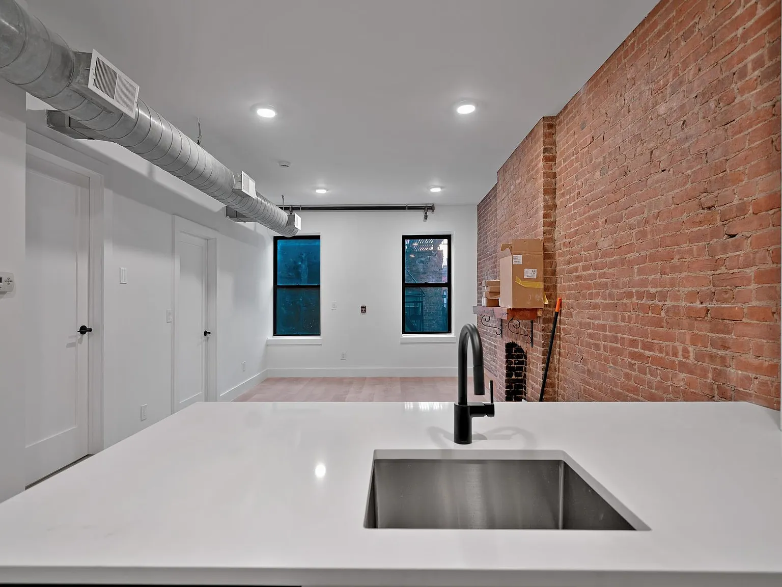 1 bed, 1.0 bath, $3,225 — Photo 4