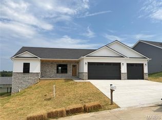 2916 Shirley Close Rd, Washington, MO 63090