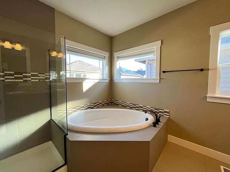 14753 NW Olive St — Photo 24