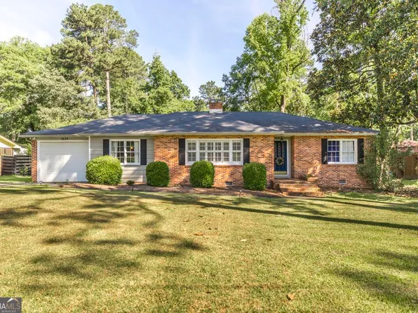 1834 Waverland Cir, Macon, GA 31211