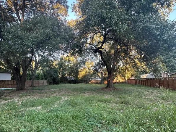 1257 Lee Dr, Baton Rouge, LA 70808