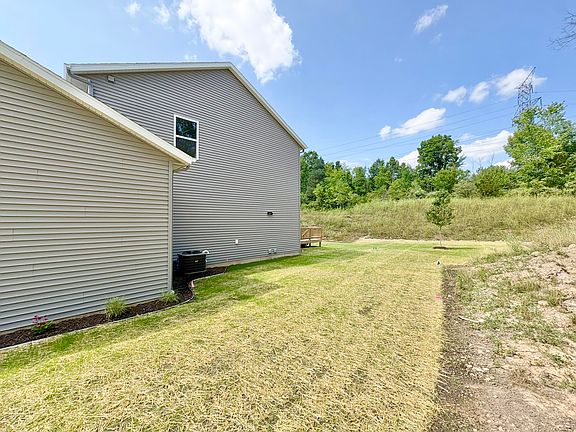 4th image of 5871 Valley Point Dr SE